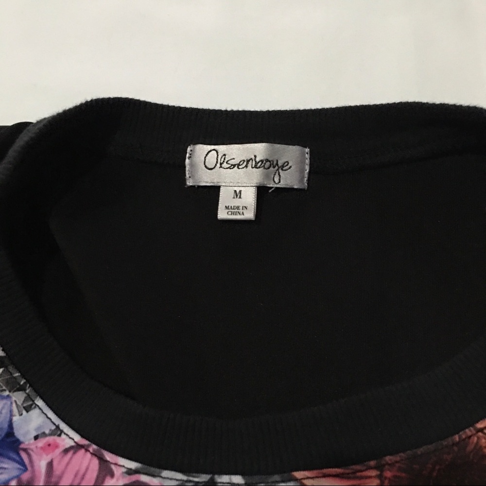 Olsenboye Floral Sweatshirt - Picture 6 of 7